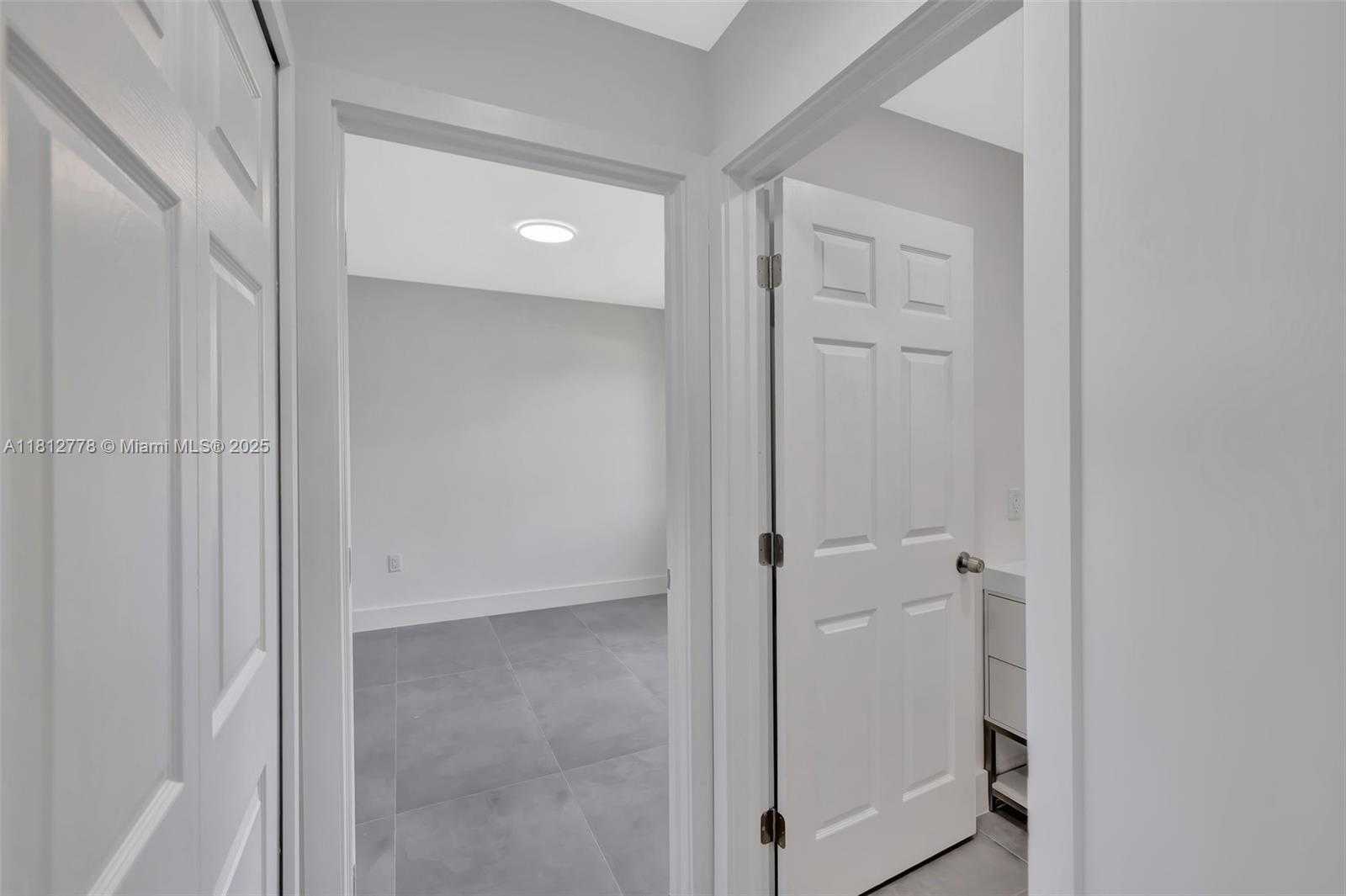 Small Image of 2411 NORTH WEST 153 ST, Miami Gardens Number 43
