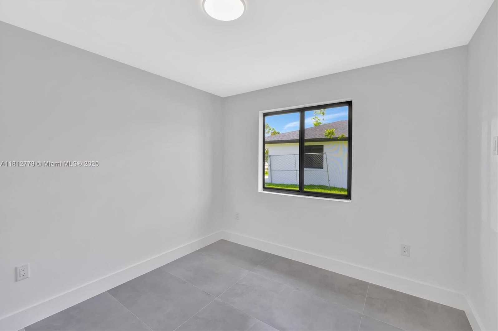 Small Image of 2411 NORTH WEST 153 ST, Miami Gardens Number 45