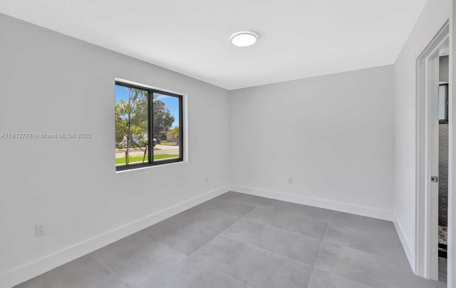 Small Image of 2411 NORTH WEST 153 ST, Miami Gardens Number 48