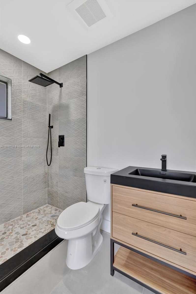 Small Image of 2411 NORTH WEST 153 ST, Miami Gardens Number 52