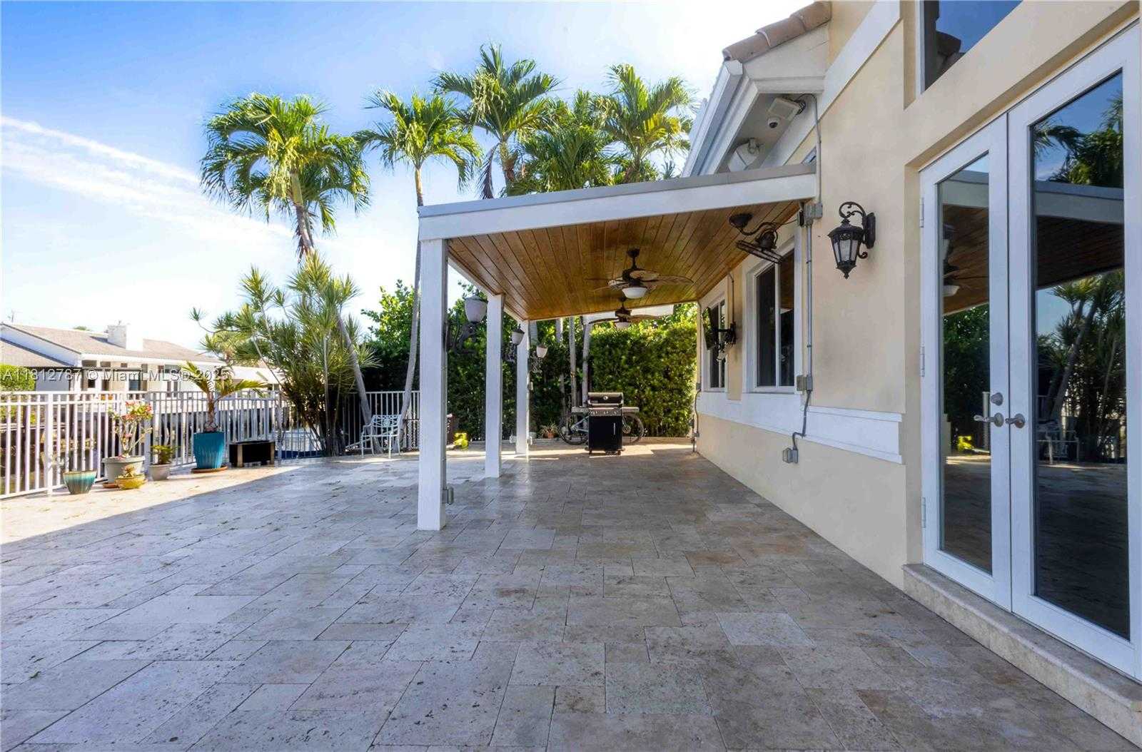 Small Image of 4241 NORTH EAST 23 TERRACE, Lighthouse Point Number 15