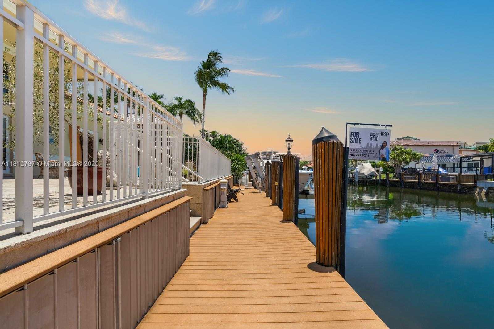 Small Image of 4241 NORTH EAST 23 TERRACE, Lighthouse Point Number 19