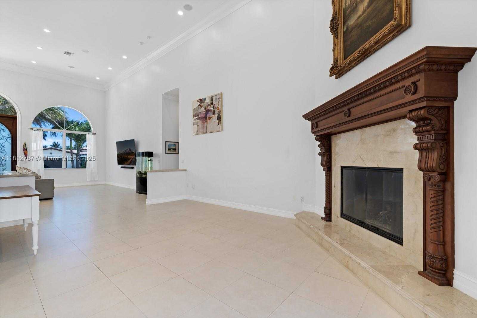 Small Image of 4241 NORTH EAST 23 TERRACE, Lighthouse Point Number 22