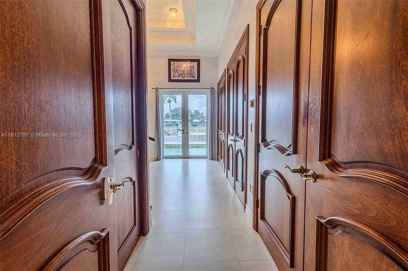 Small Image of 4241 NORTH EAST 23 TERRACE, Lighthouse Point Number 29