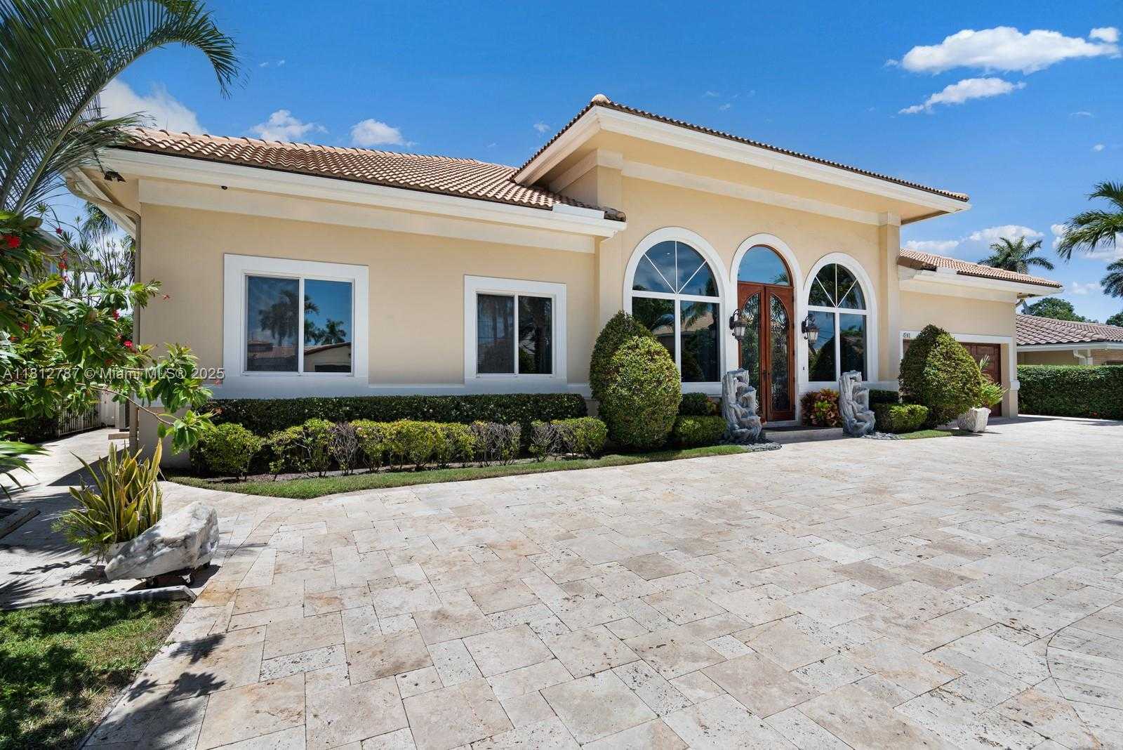 Small Image of 4241 NORTH EAST 23 TERRACE, Lighthouse Point Number 3