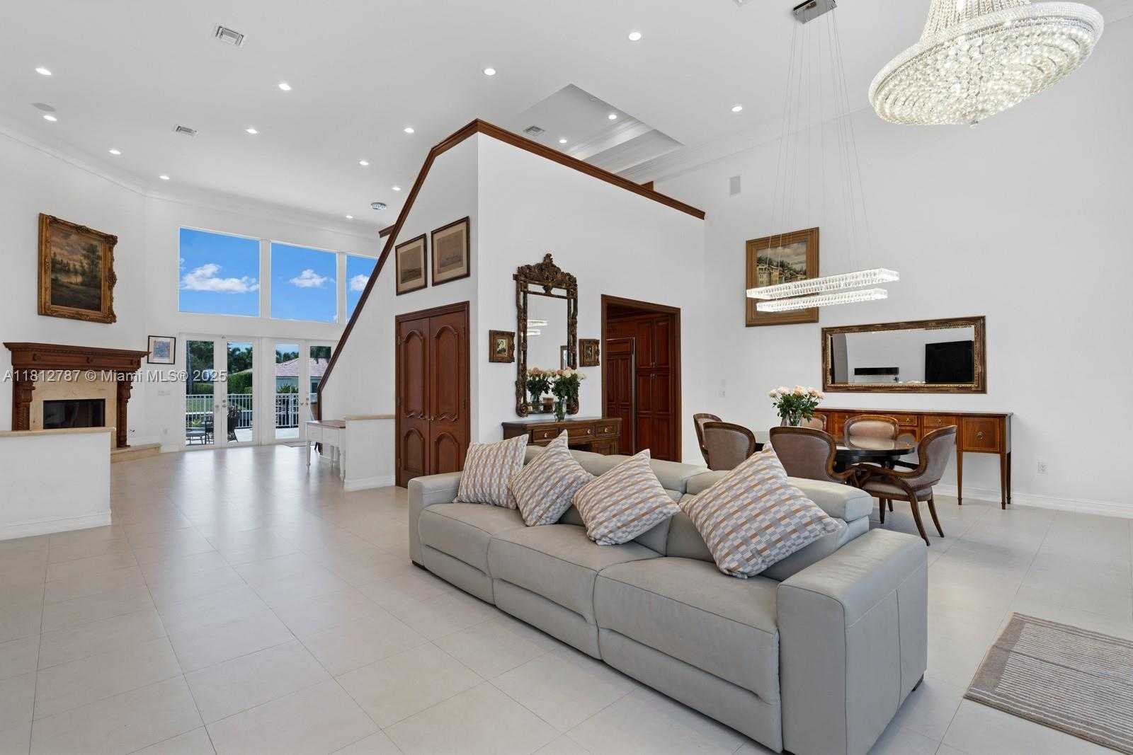 Small Image of 4241 NORTH EAST 23 TERRACE, Lighthouse Point Number 7