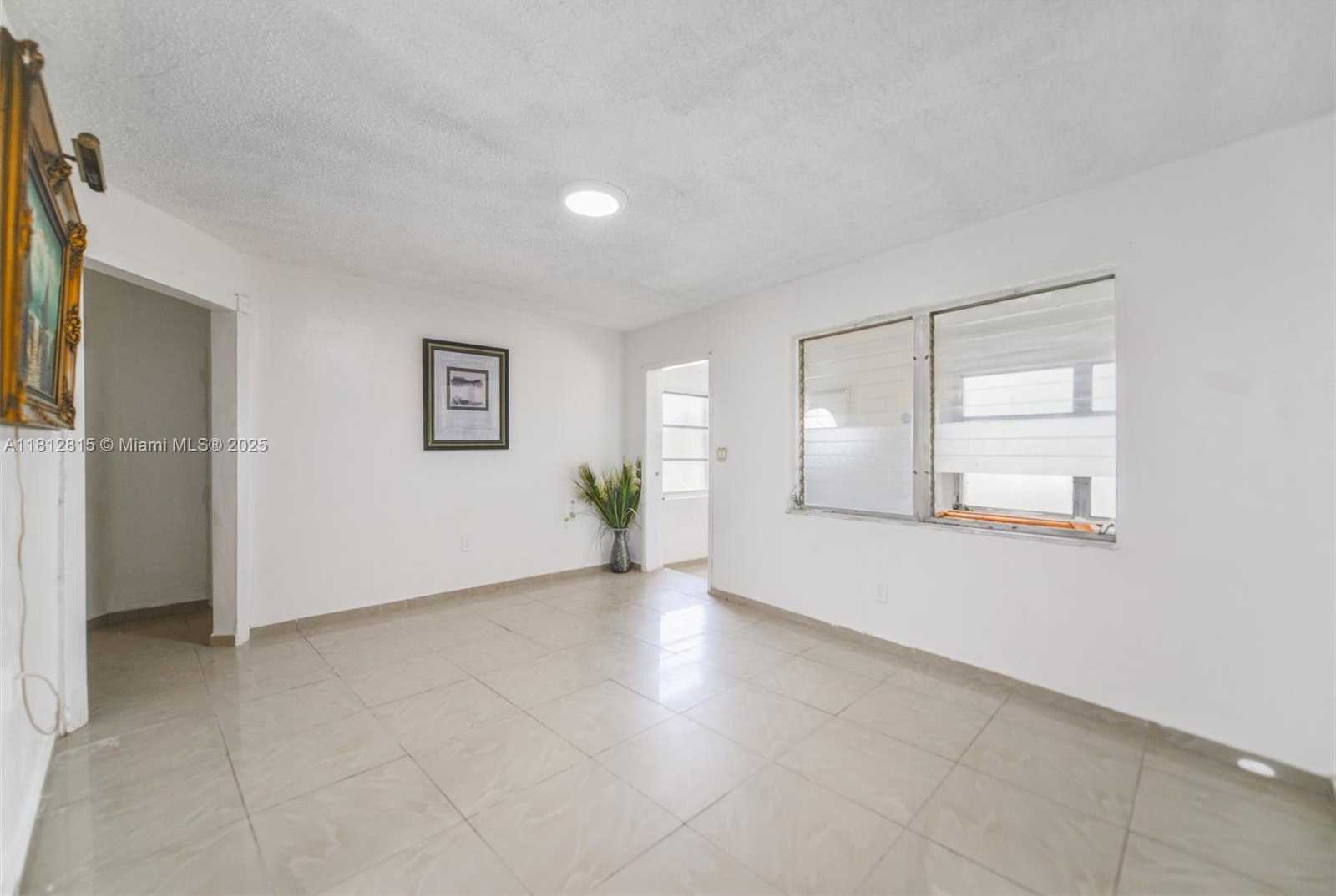 Small Image of 421 SOUTH 61ST TER, Hollywood Number 13