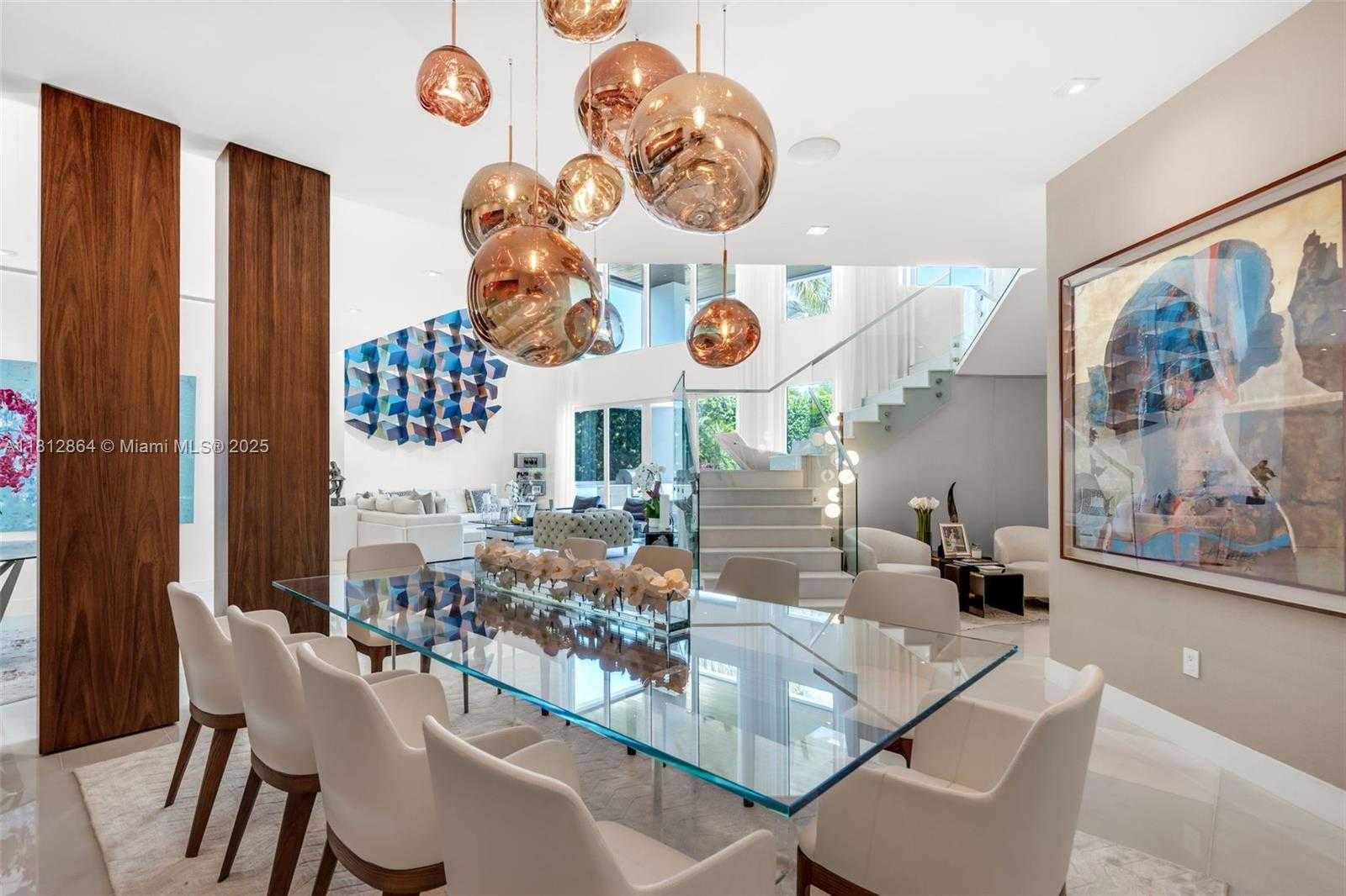 Small Image of 420 ISLAND DR, Key Biscayne Number 12