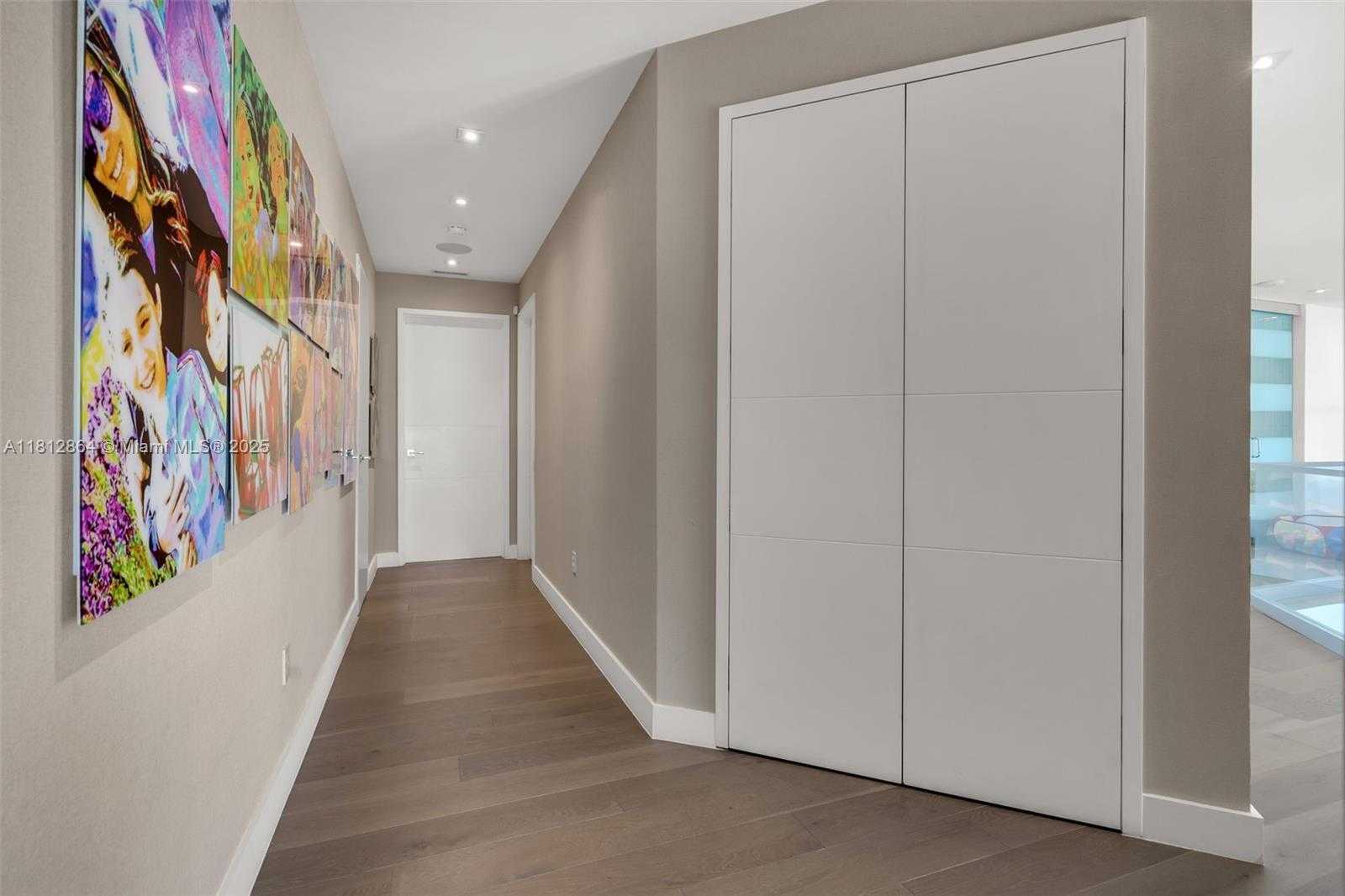 Small Image of 420 ISLAND DR, Key Biscayne Number 41