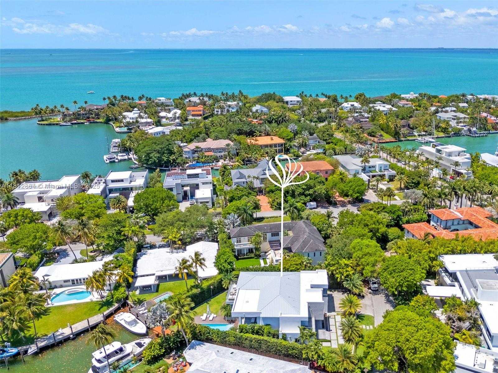 Small Image of 420 ISLAND DR, Key Biscayne Number 78