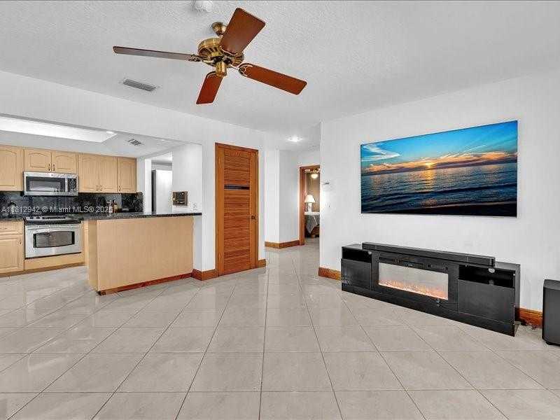 Small Image of 1300 SOUTH WEST 32ND ST, Fort Lauderdale Number 3