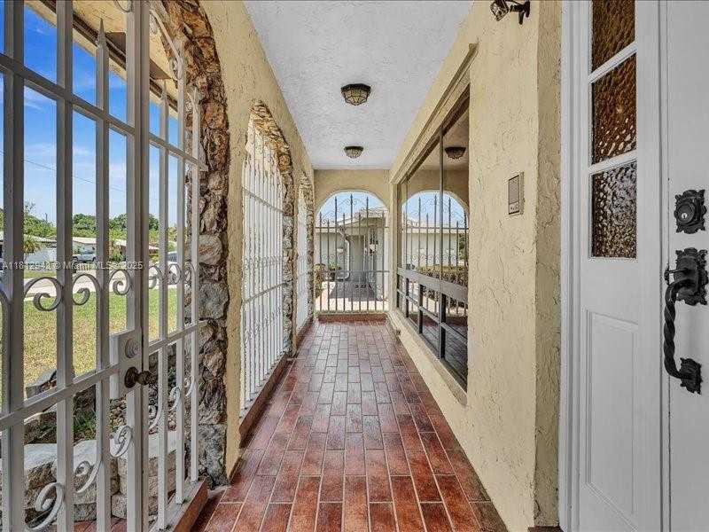 Small Image of 1300 SOUTH WEST 32ND ST, Fort Lauderdale Number 32