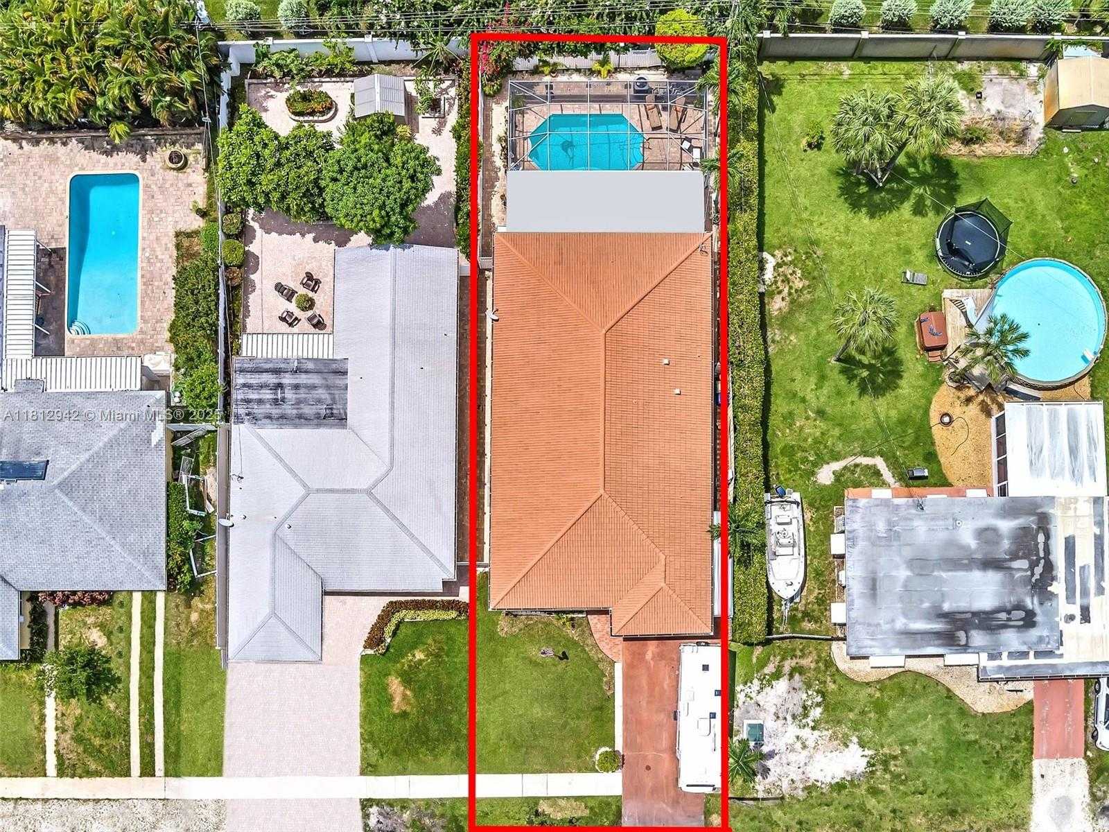 Small Image of 1300 SOUTH WEST 32ND ST, Fort Lauderdale Number 37