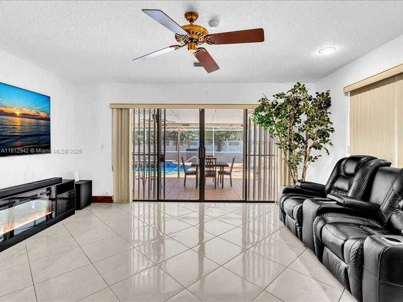 Small Image of 1300 SOUTH WEST 32ND ST, Fort Lauderdale Number 5