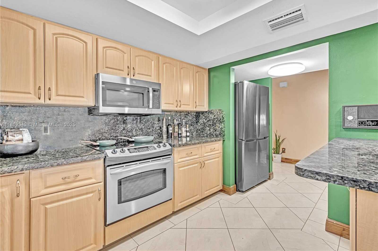 Small Image of 1300 SOUTH WEST 32ND ST, Fort Lauderdale Number 66