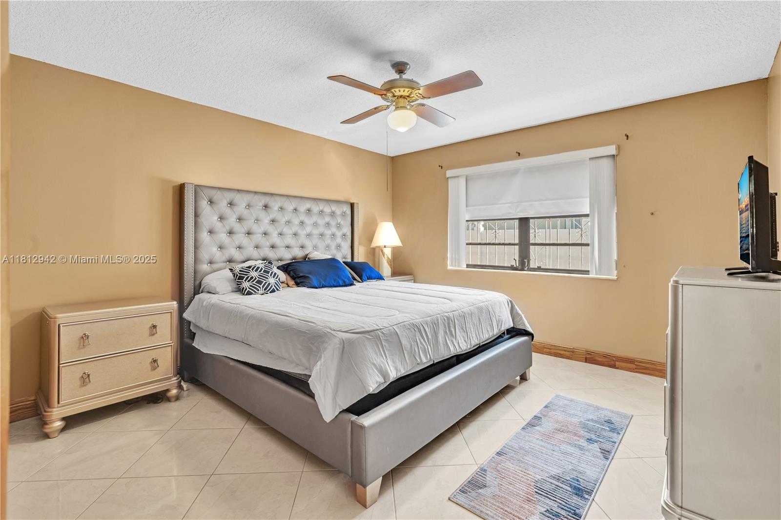 Small Image of 1300 SOUTH WEST 32ND ST, Fort Lauderdale Number 74
