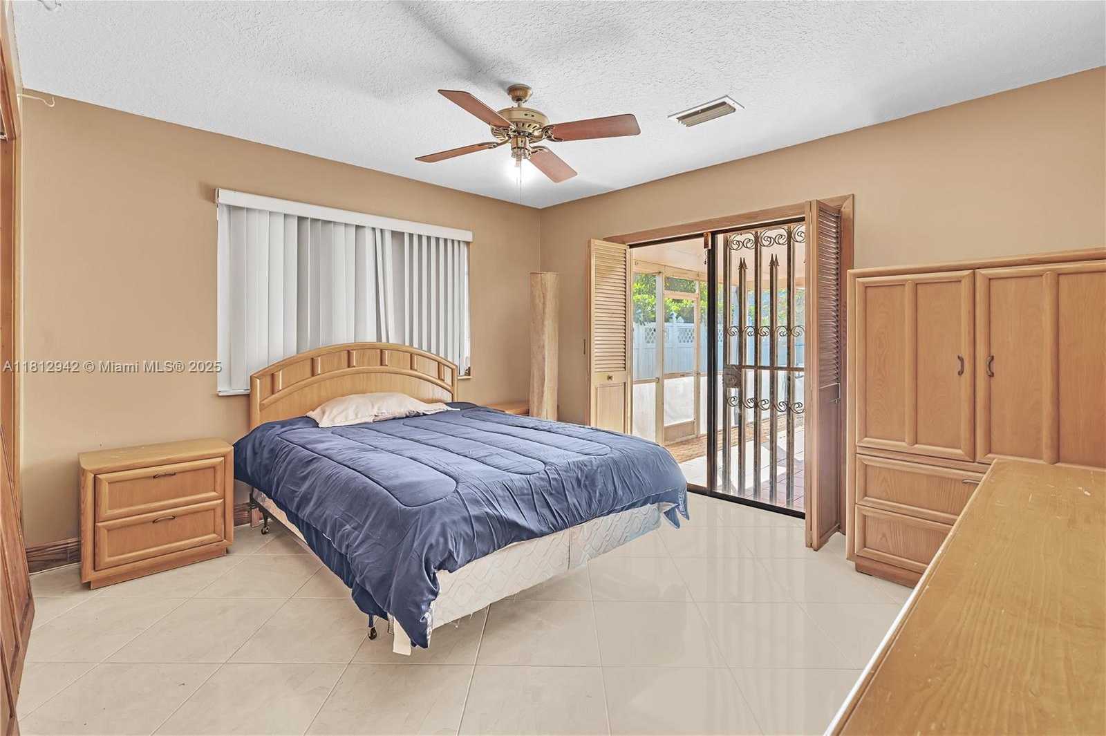 Small Image of 1300 SOUTH WEST 32ND ST, Fort Lauderdale Number 76