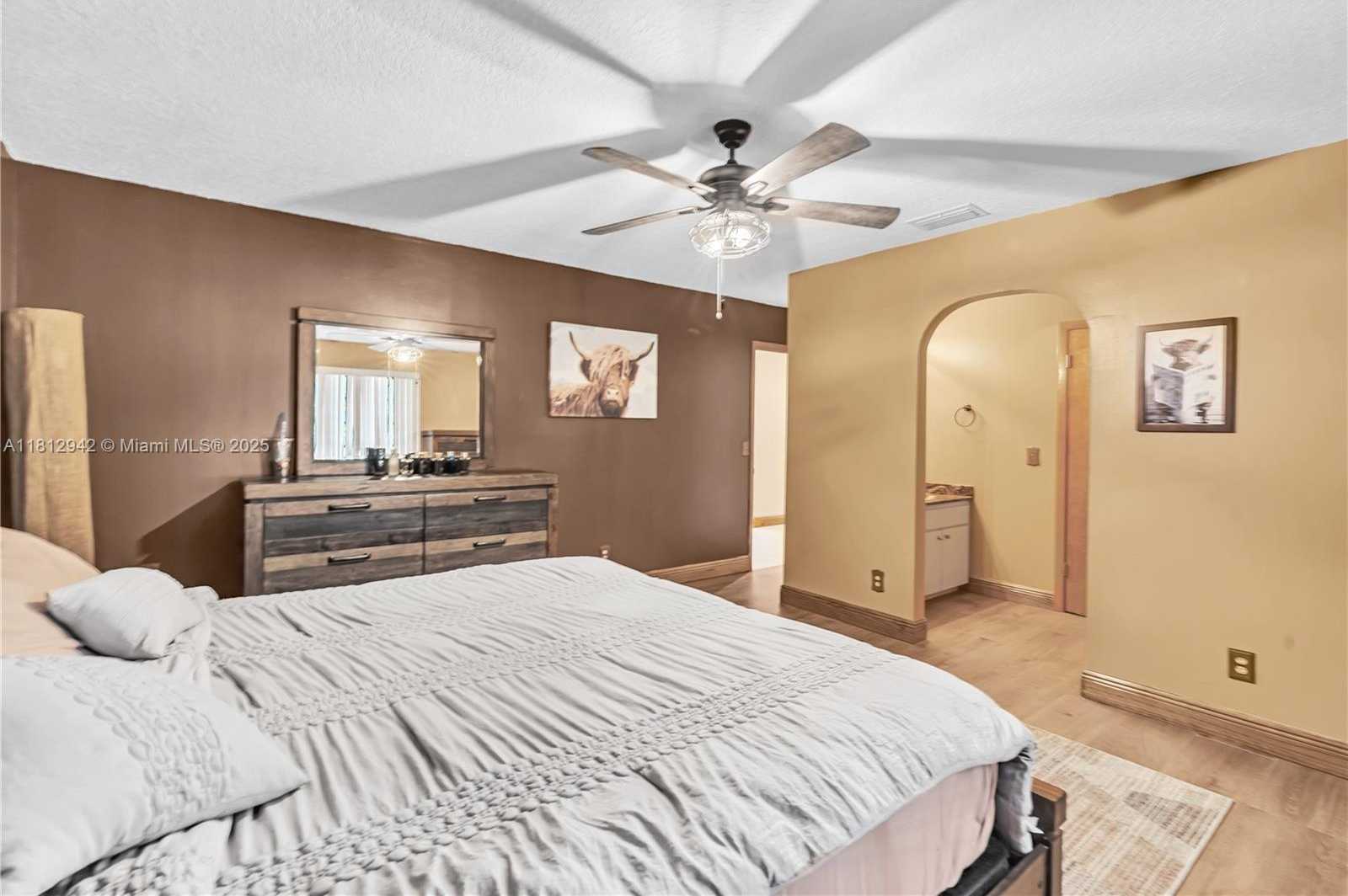 Small Image of 1300 SOUTH WEST 32ND ST, Fort Lauderdale Number 78