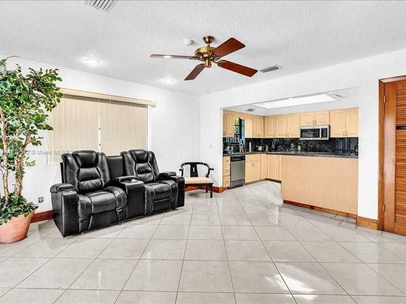 Small Image of 1300 SOUTH WEST 32ND ST, Fort Lauderdale Number 8
