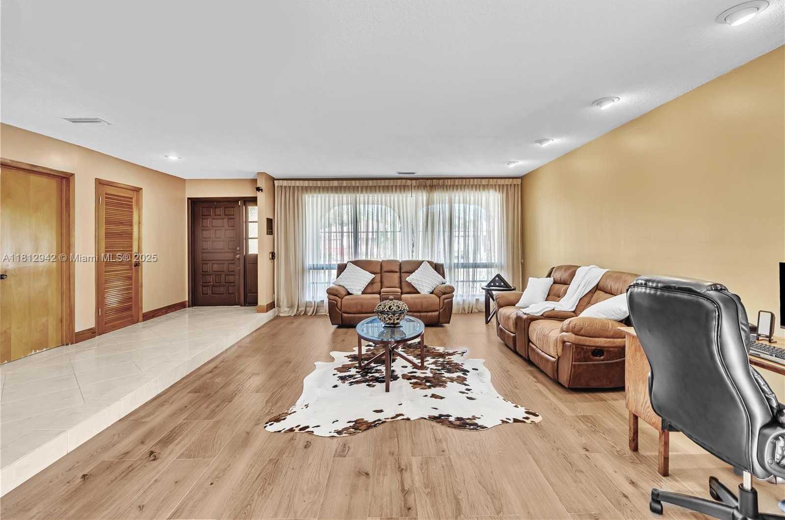Small Image of 1300 SOUTH WEST 32ND ST, Fort Lauderdale Number 91