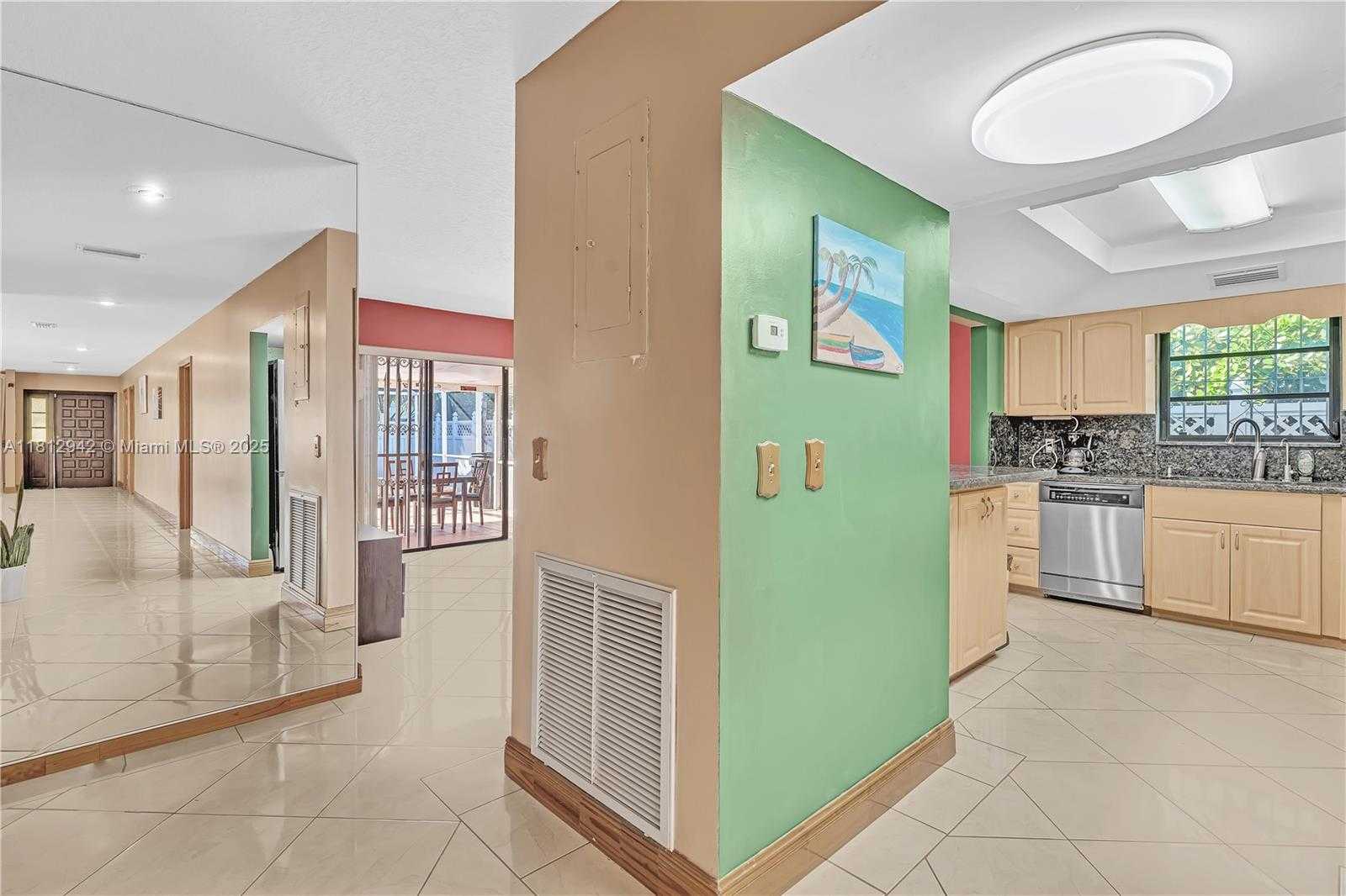 Small Image of 1300 SOUTH WEST 32ND ST, Fort Lauderdale Number 99