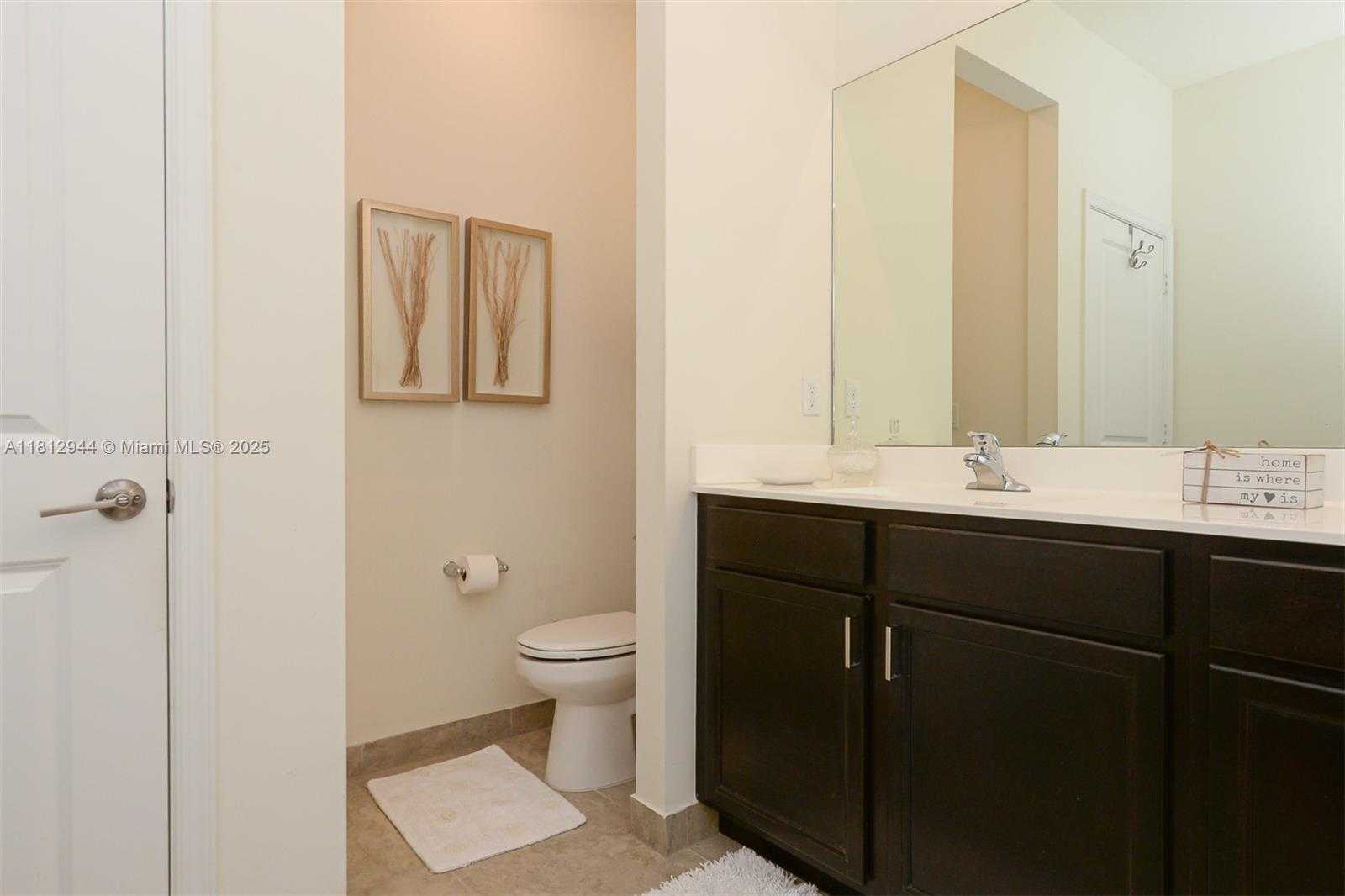 Small Image of 8410 NORTH WEST GREENBANK CIR, Port St. Lucie Number 17