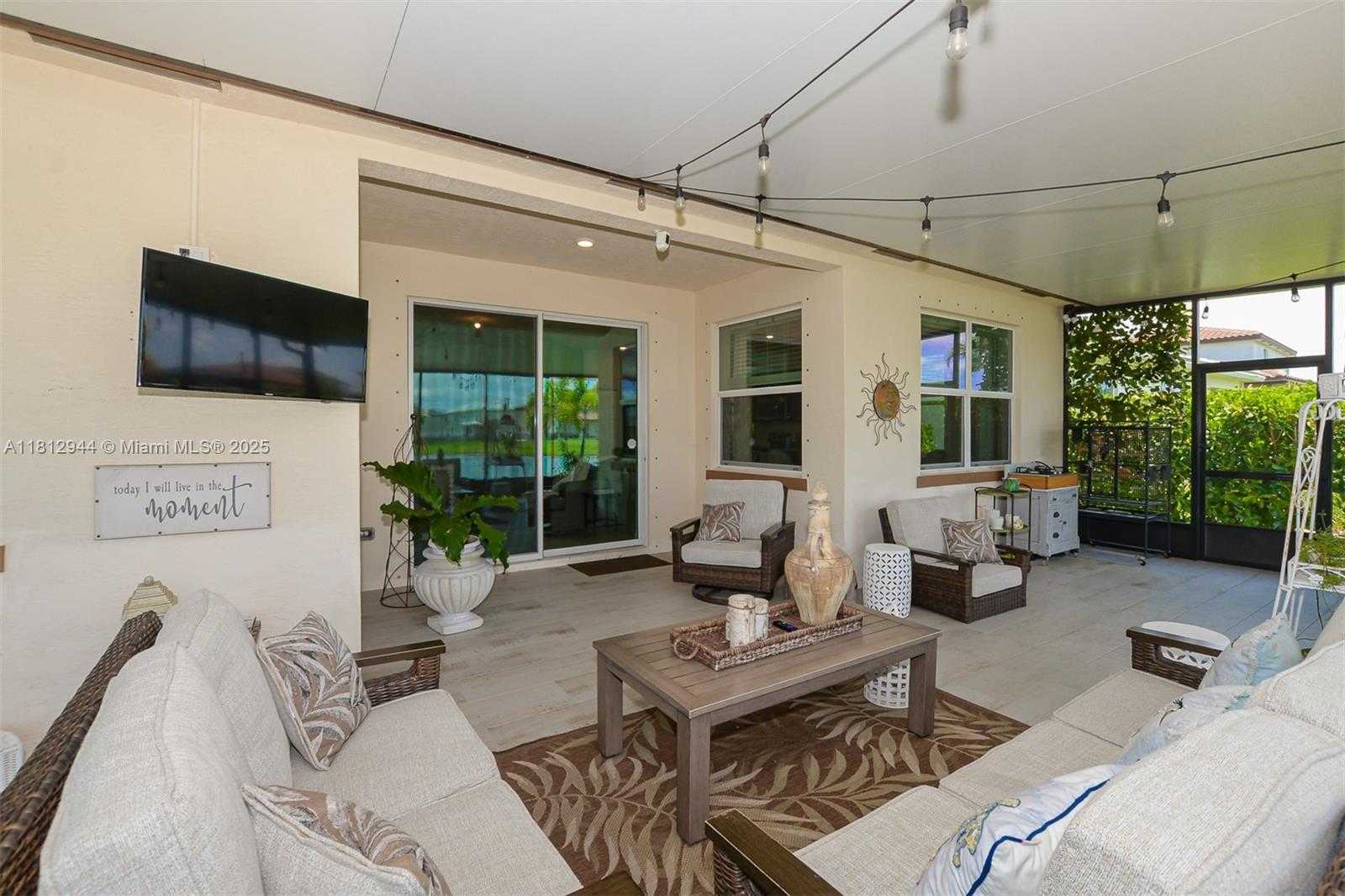 Small Image of 8410 NORTH WEST GREENBANK CIR, Port St. Lucie Number 27