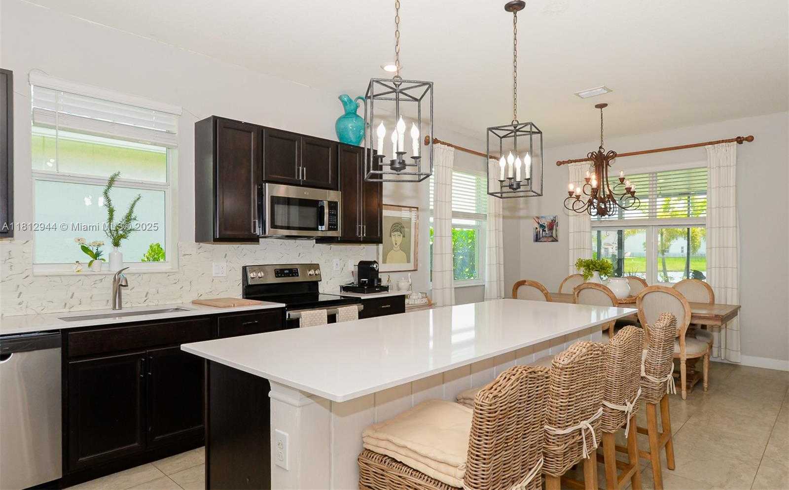 Small Image of 8410 NORTH WEST GREENBANK CIR, Port St. Lucie Number 3