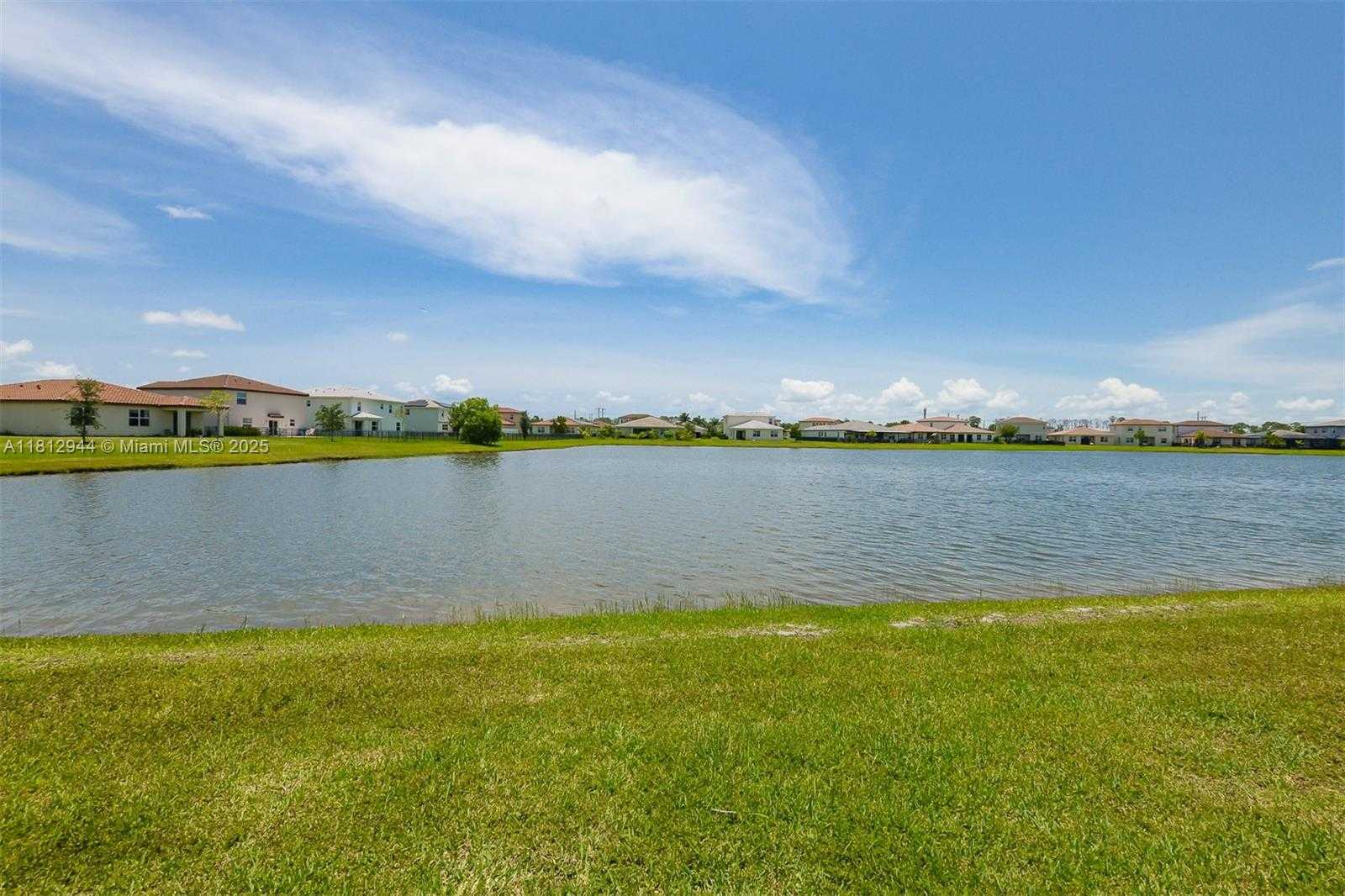 Small Image of 8410 NORTH WEST GREENBANK CIR, Port St. Lucie Number 33
