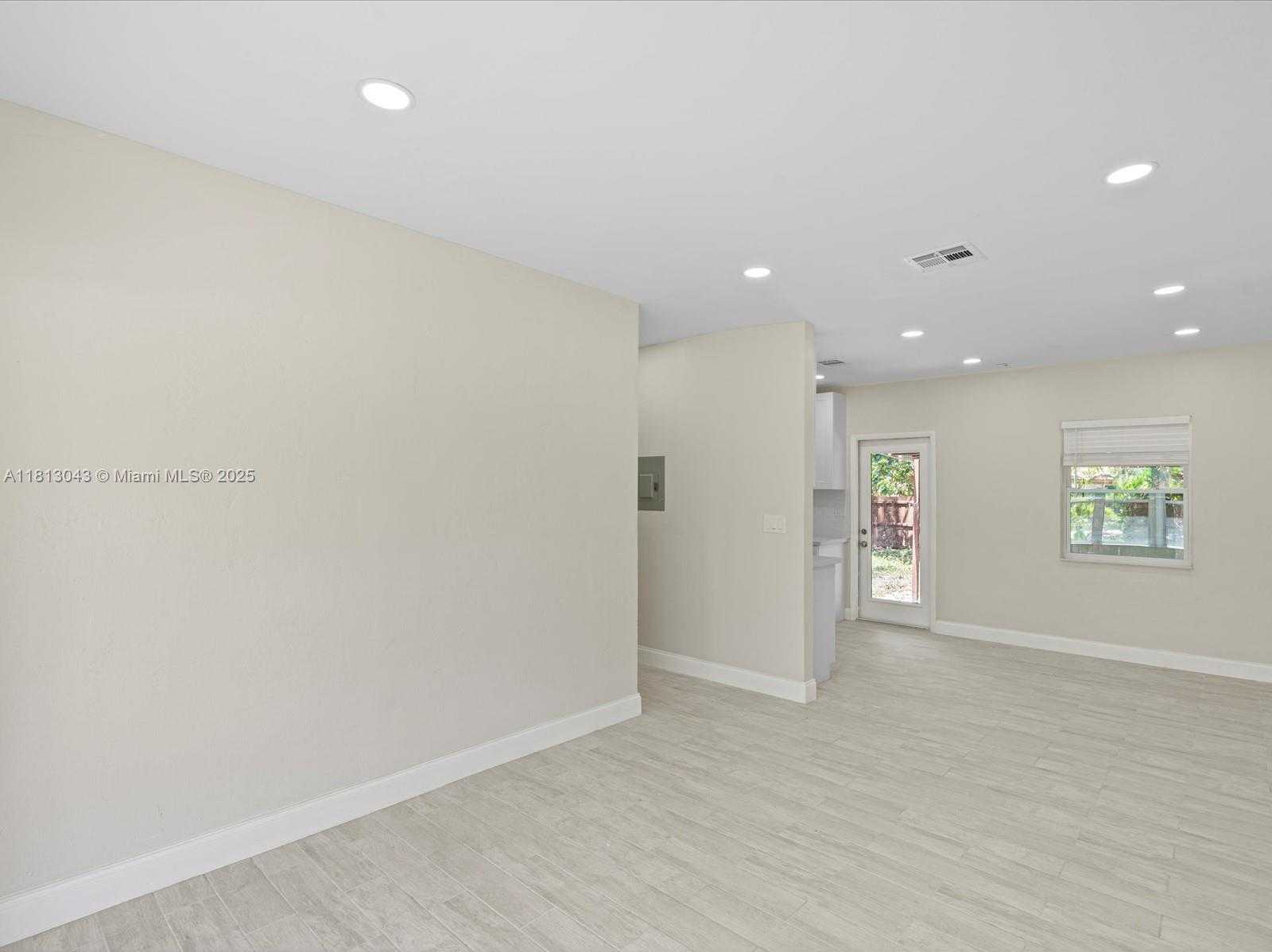 Small Image of 113 SOUTH WEST 22ND AVE, Fort Lauderdale Number 10
