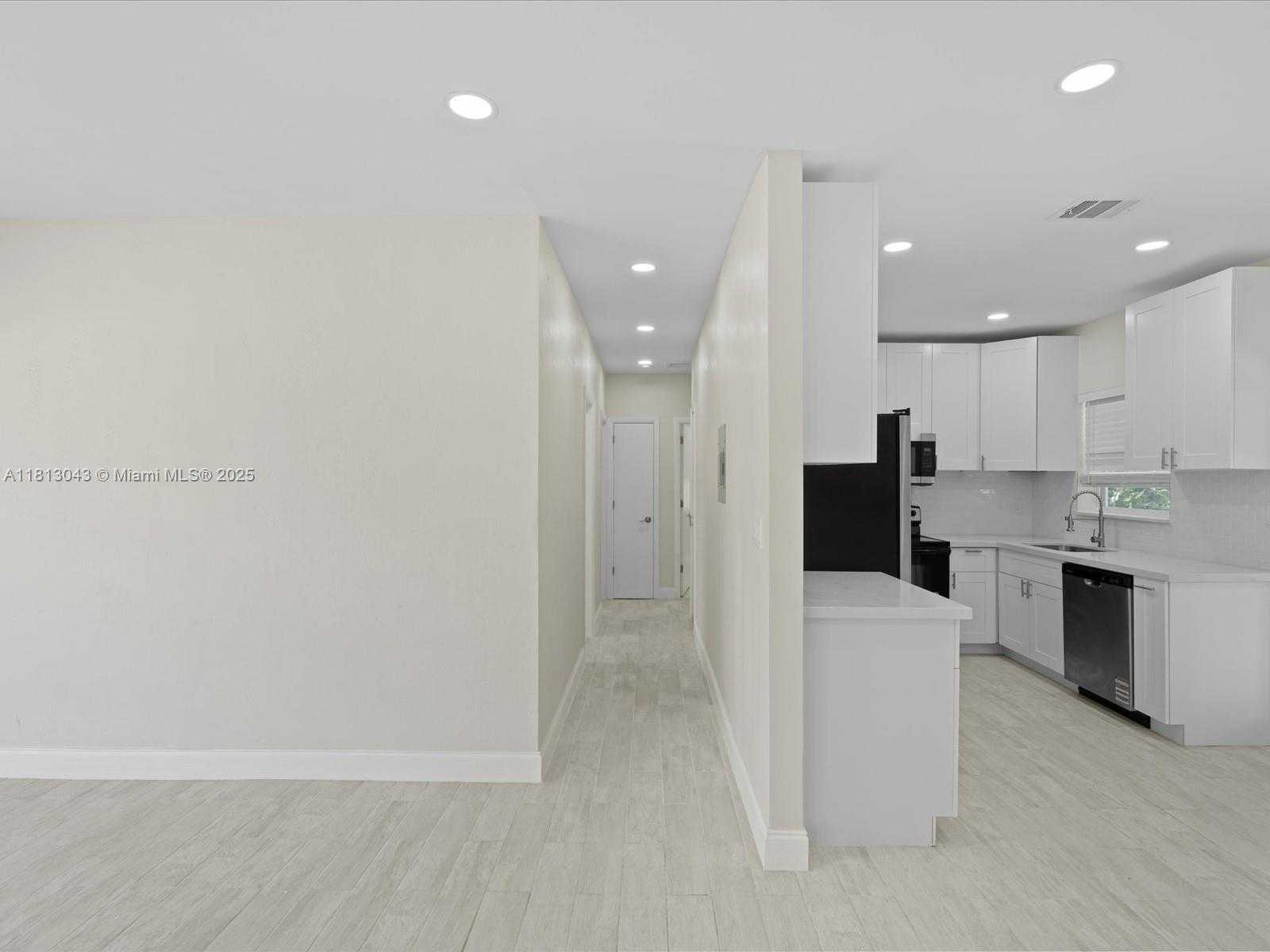 Small Image of 113 SOUTH WEST 22ND AVE, Fort Lauderdale Number 13