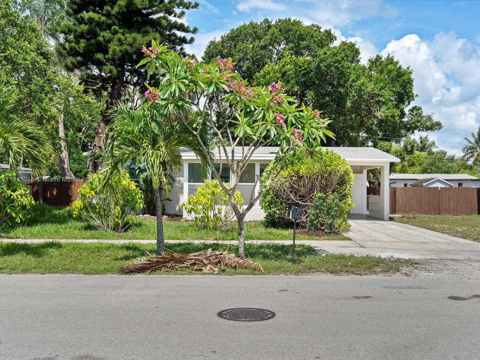 Small Image of 113 SOUTH WEST 22ND AVE, Fort Lauderdale Number 3