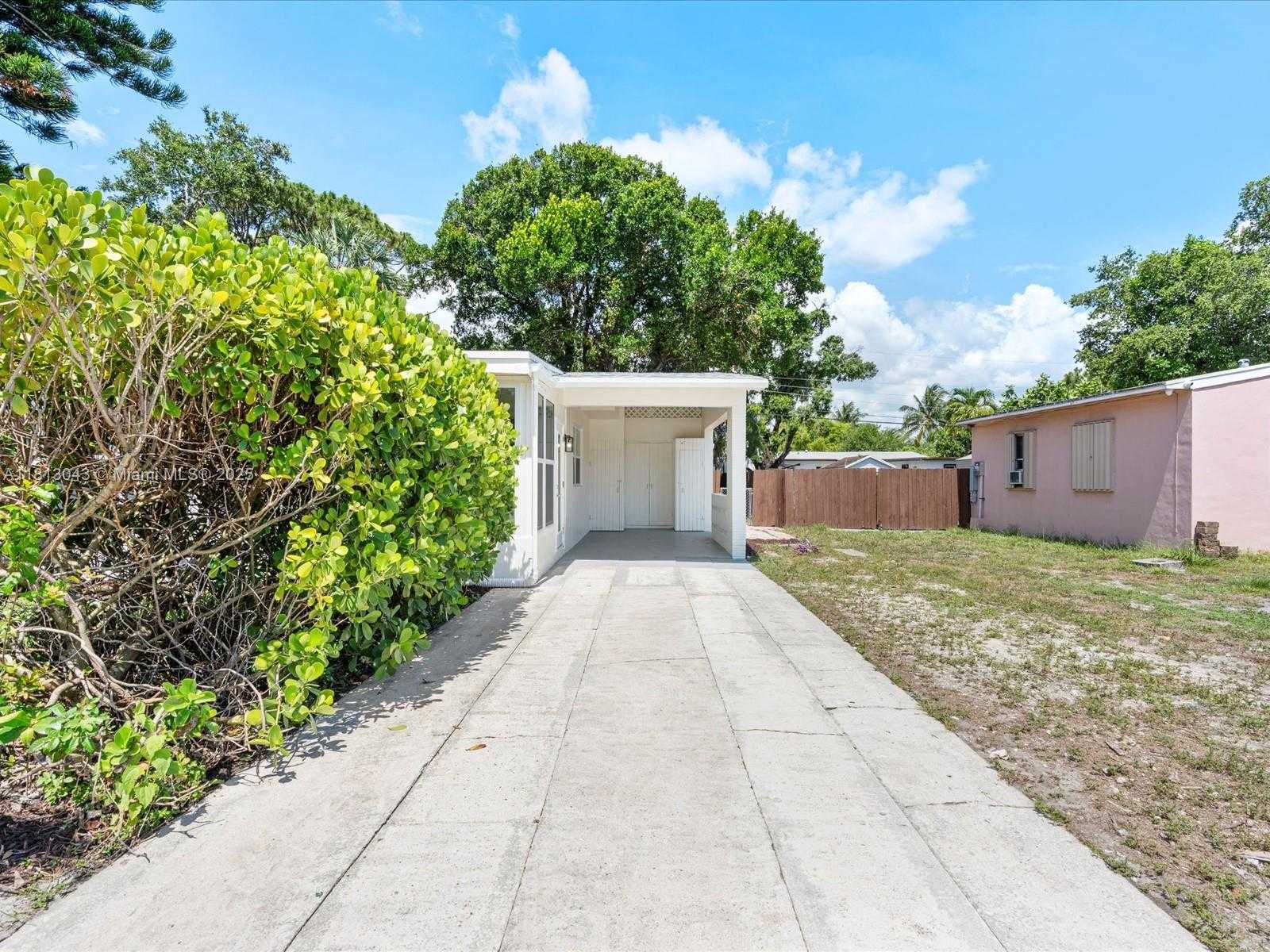 Small Image of 113 SOUTH WEST 22ND AVE, Fort Lauderdale Number 30
