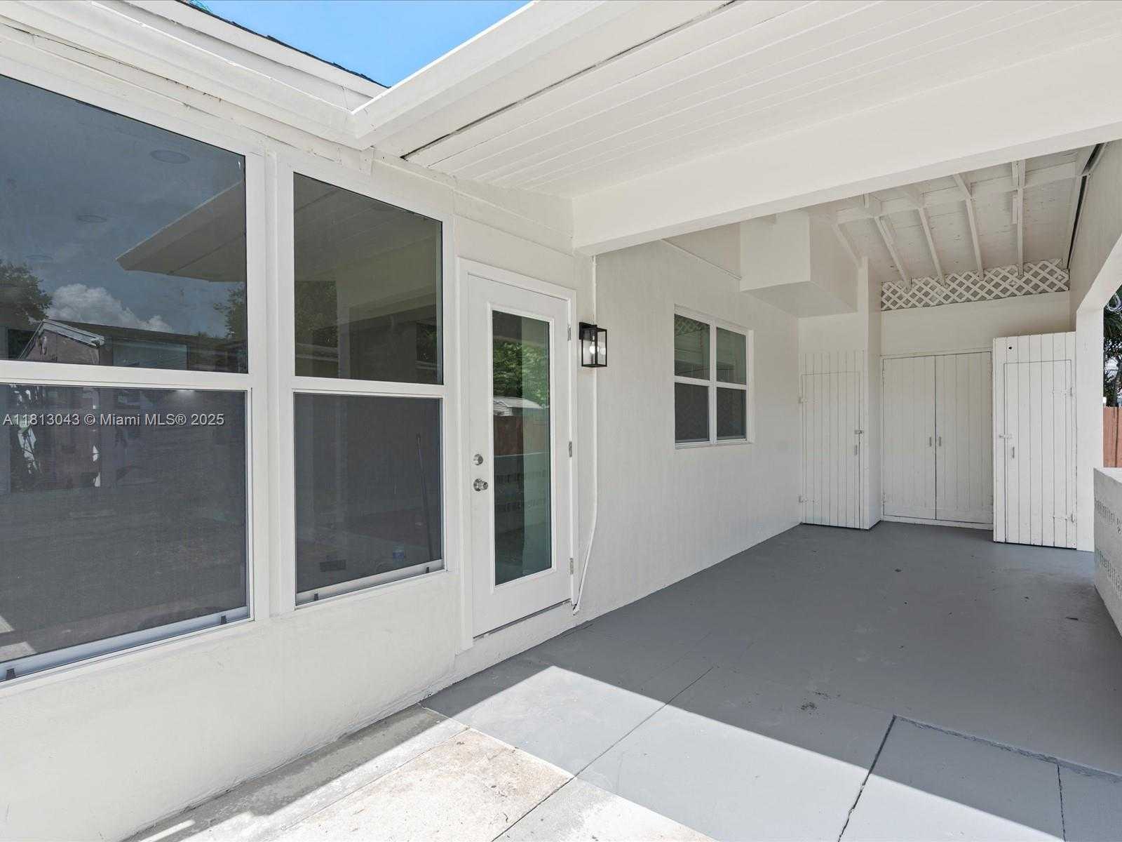 Small Image of 113 SOUTH WEST 22ND AVE, Fort Lauderdale Number 31