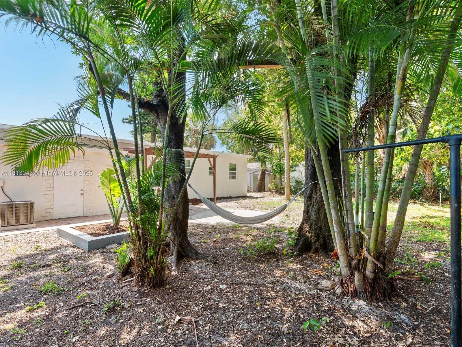 Small Image of 113 SOUTH WEST 22ND AVE, Fort Lauderdale Number 35