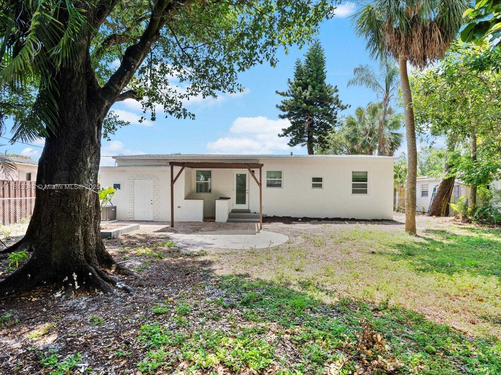 Small Image of 113 SOUTH WEST 22ND AVE, Fort Lauderdale Number 36