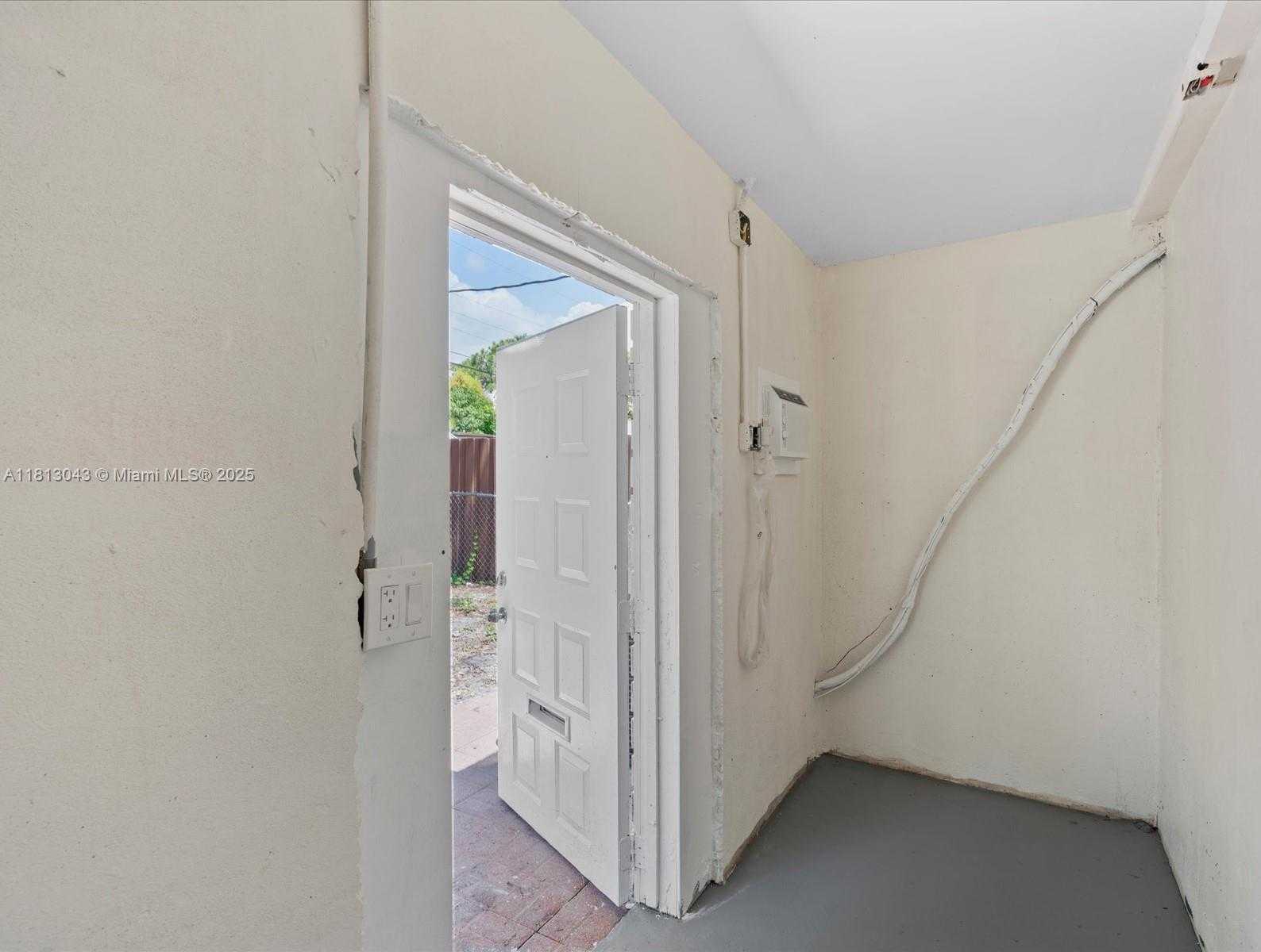 Small Image of 113 SOUTH WEST 22ND AVE, Fort Lauderdale Number 41
