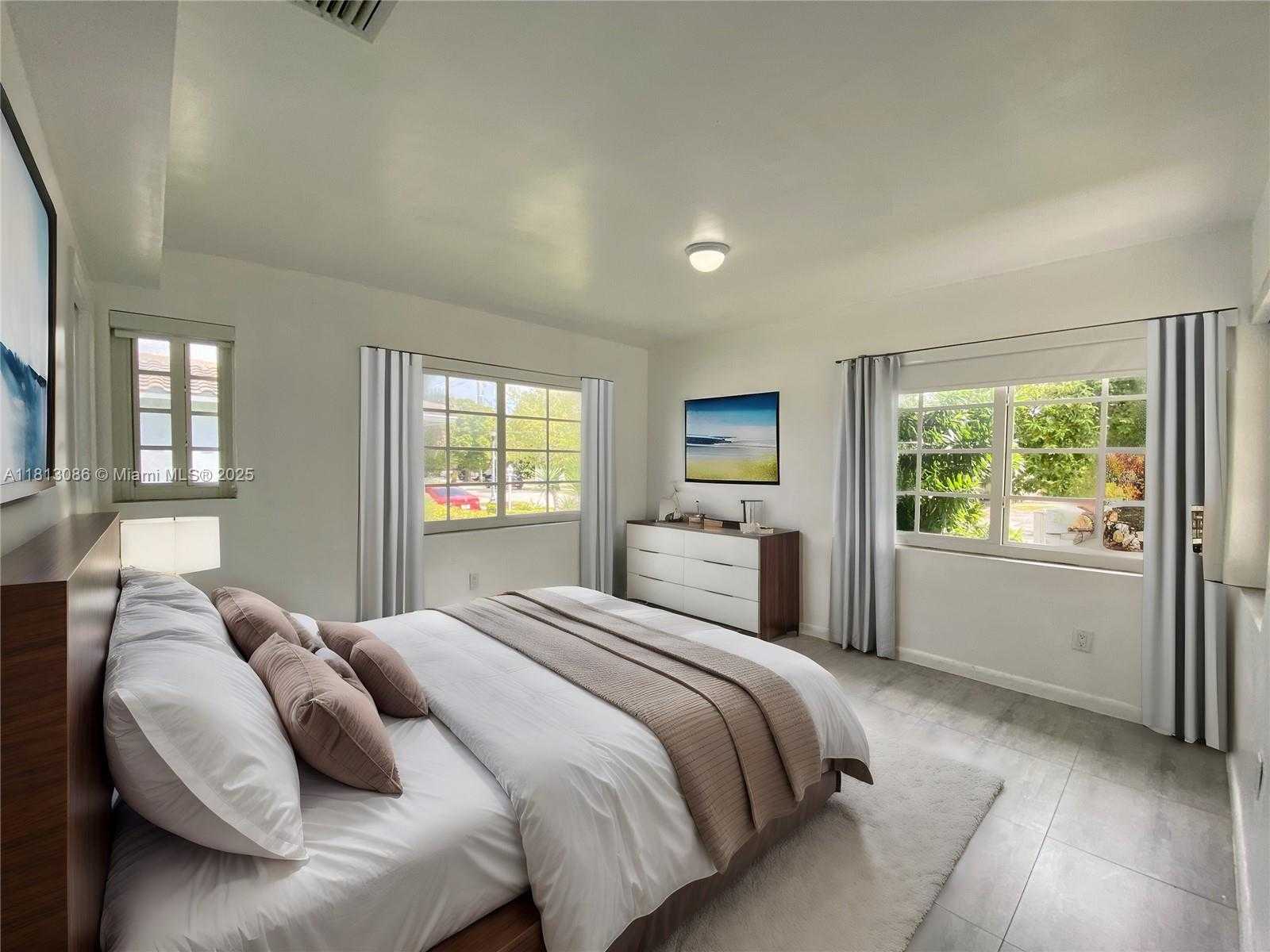 Small Image of 1201 SOUTH BISCAYNE POINT RD, Miami Beach Number 3