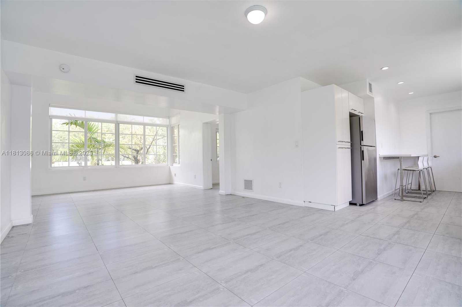 Small Image of 1201 SOUTH BISCAYNE POINT RD, Miami Beach Number 5