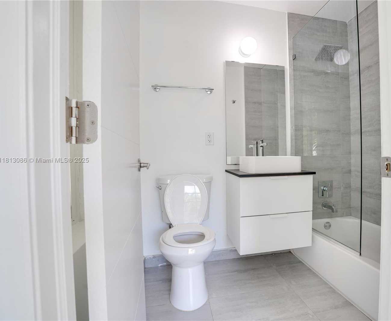 Small Image of 1201 SOUTH BISCAYNE POINT RD, Miami Beach Number 8