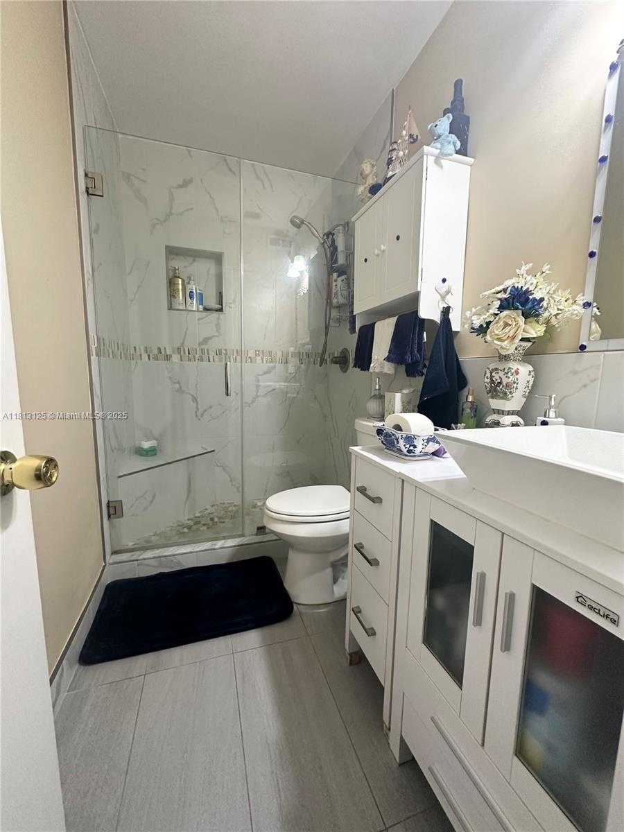 Small Image of 19511 WHISPERING PINES RD, Cutler Bay Number 10