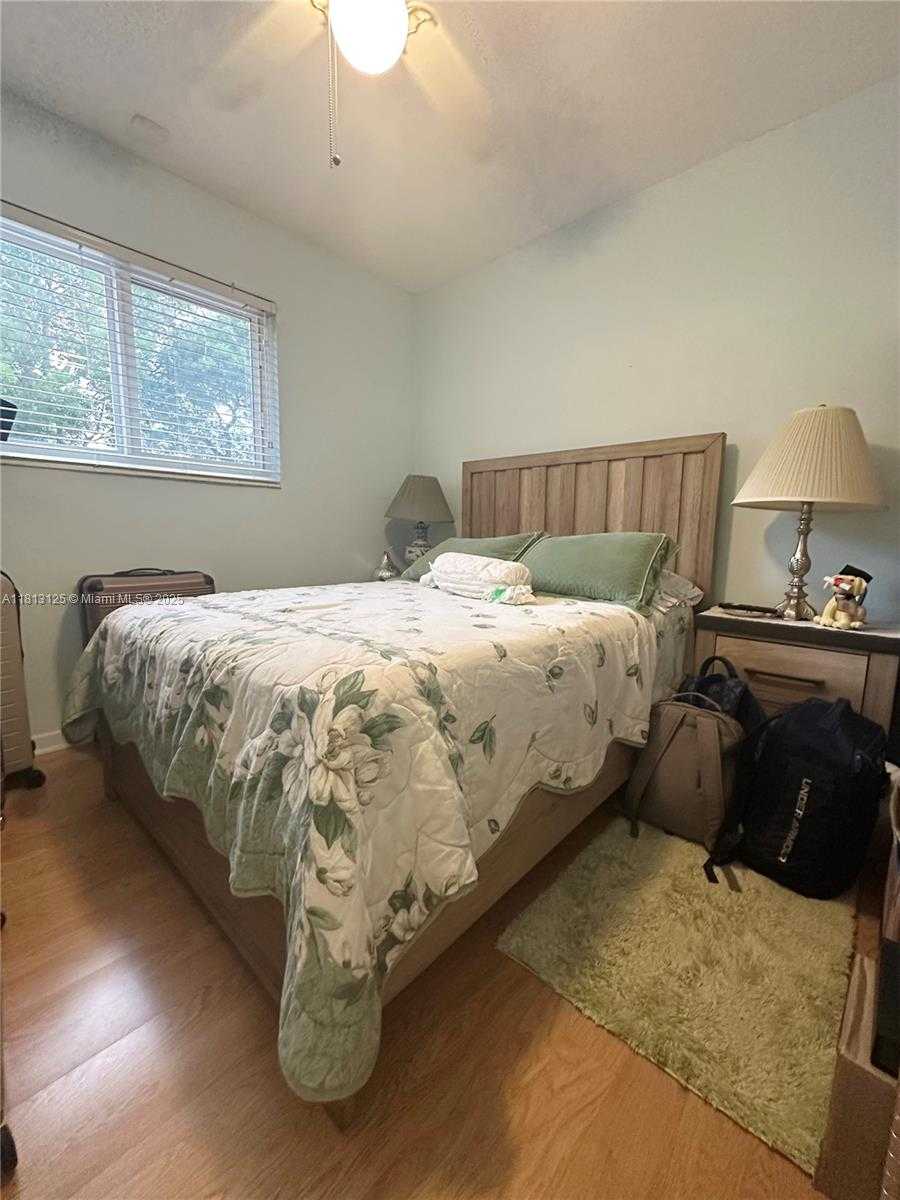 Small Image of 19511 WHISPERING PINES RD, Cutler Bay Number 14