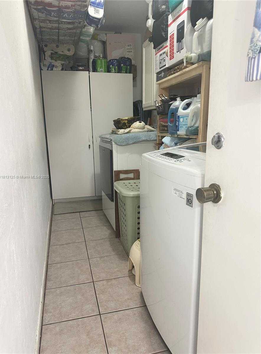 Small Image of 19511 WHISPERING PINES RD, Cutler Bay Number 23