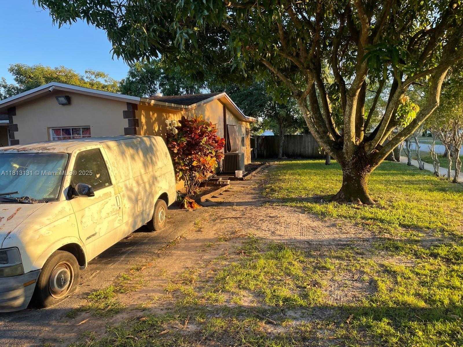 Small Image of 4530 NORTH WEST 23RD ST, Lauderhill Number 15