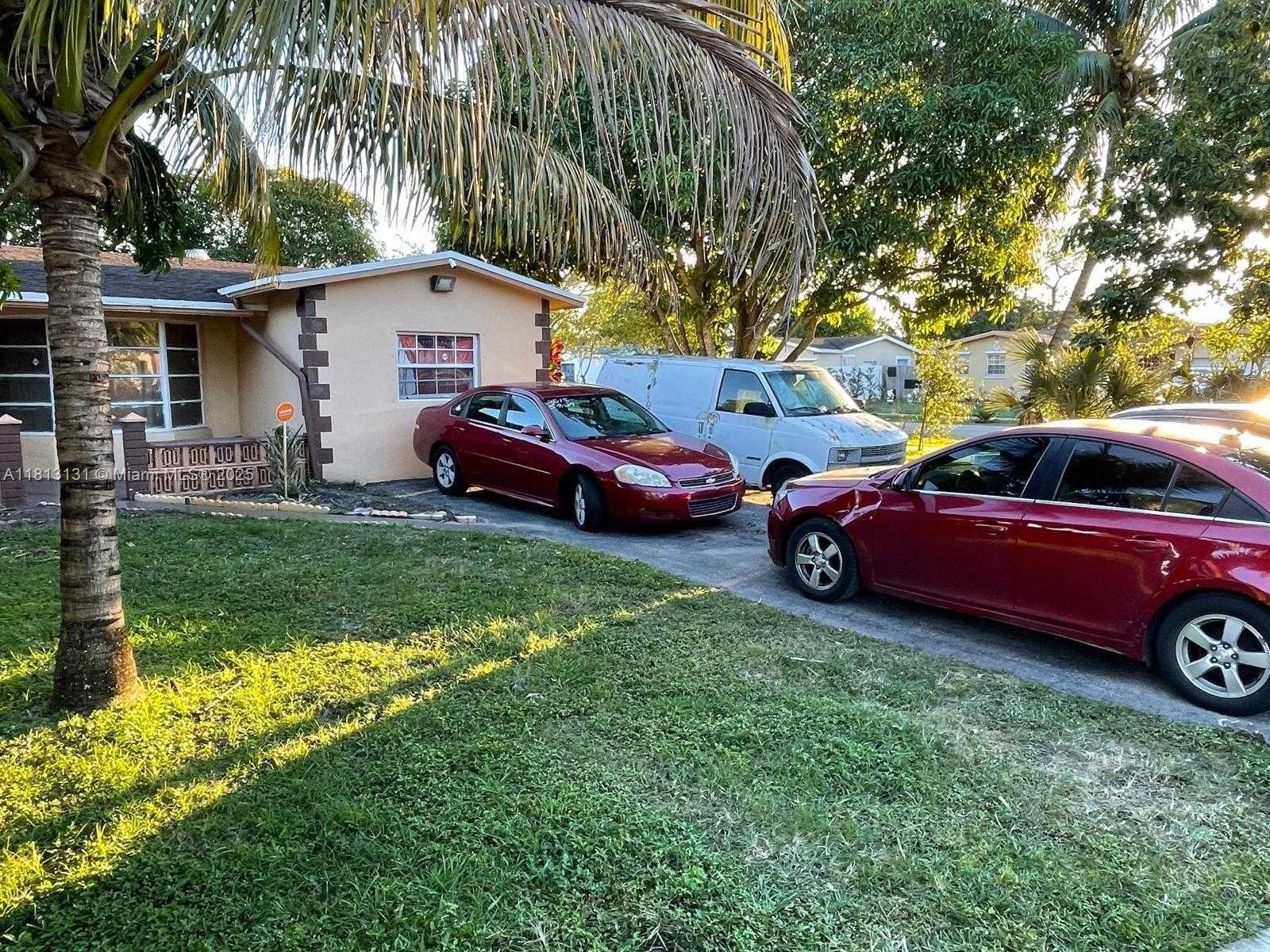Small Image of 4530 NORTH WEST 23RD ST, Lauderhill Number 3