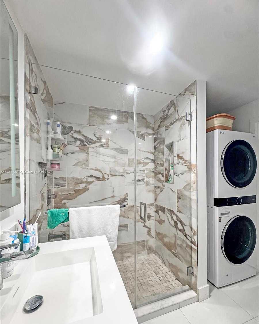 Small Image of 350 WEST 16TH ST, Hialeah Number 13