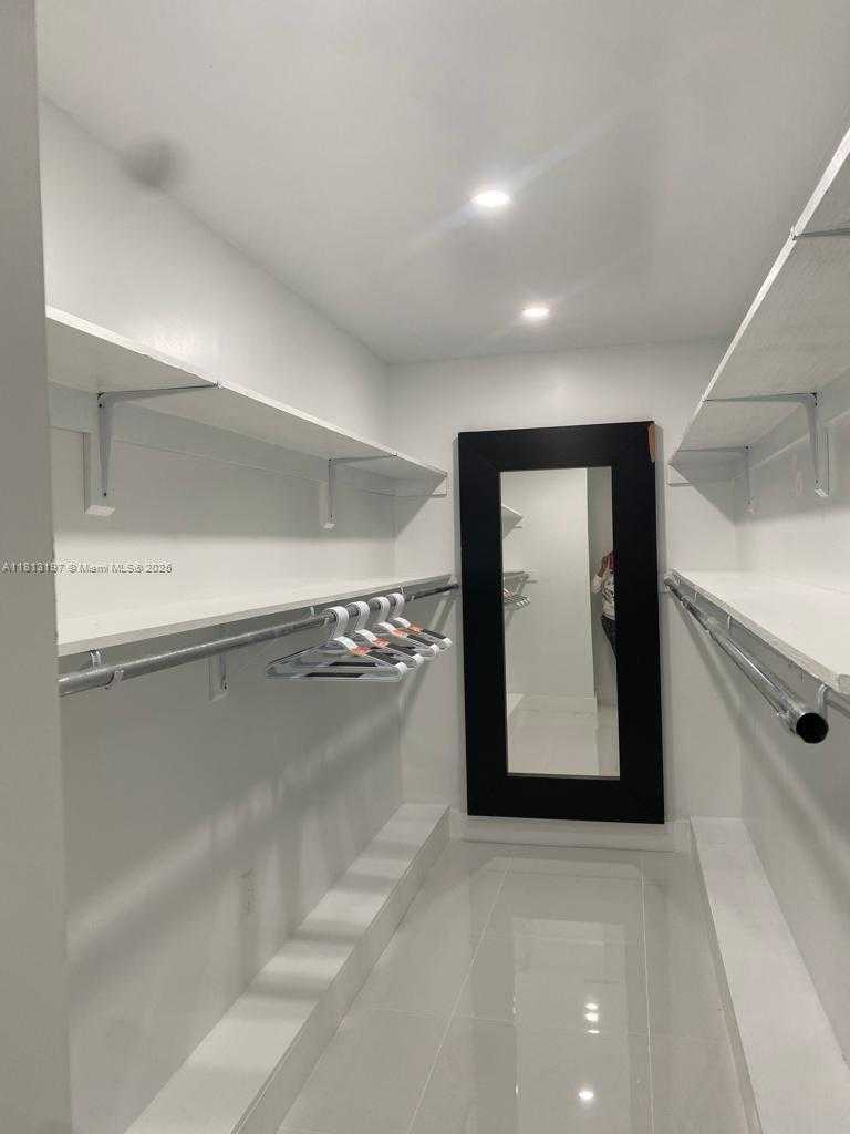 Small Image of 350 WEST 16TH ST, Hialeah Number 18