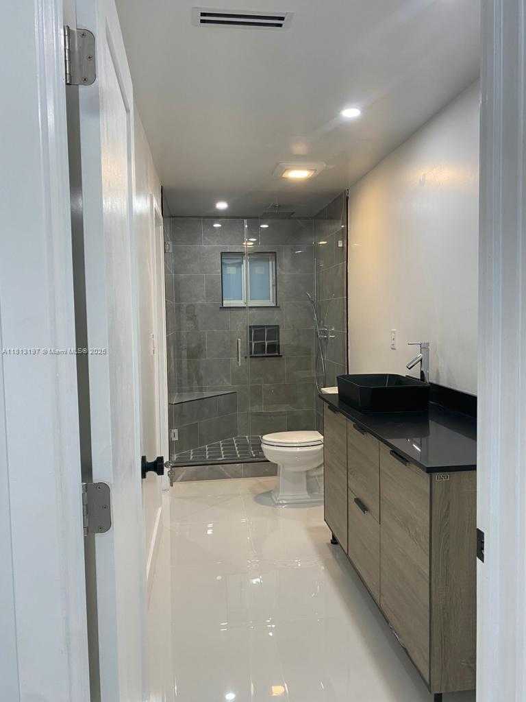 Small Image of 350 WEST 16TH ST, Hialeah Number 19