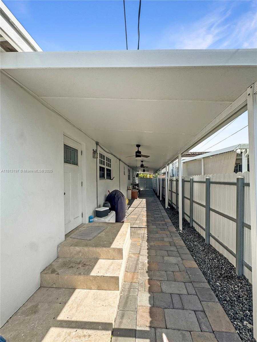 Small Image of 350 WEST 16TH ST, Hialeah Number 5