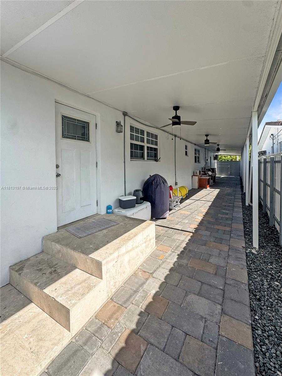 Small Image of 350 WEST 16TH ST, Hialeah Number 7